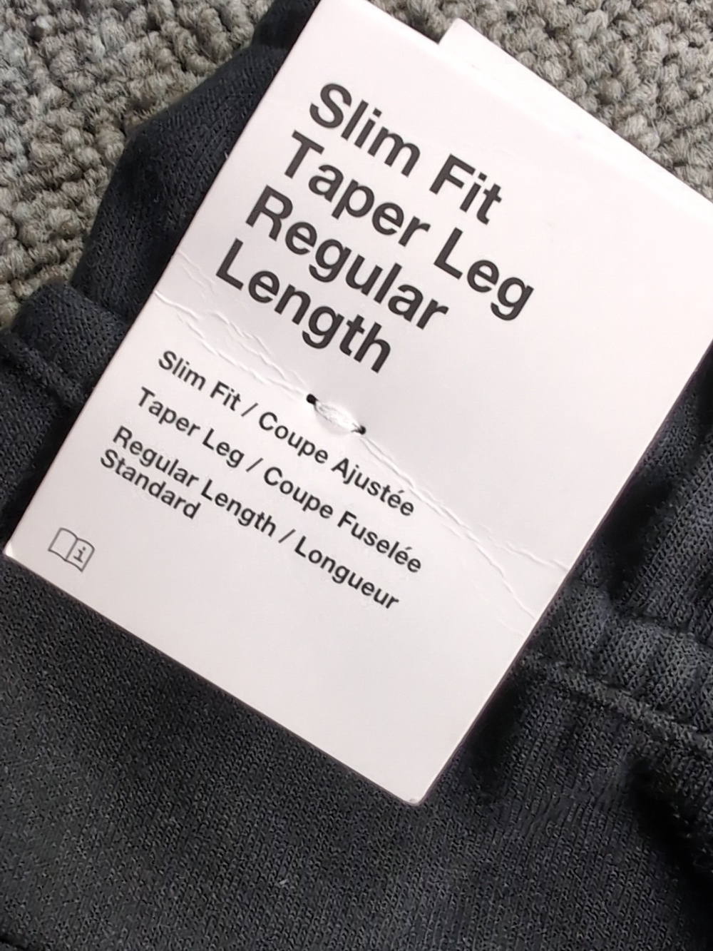 NWT Nike Sportswear Tech Fleece Joggers Size Small in Black Slim/Tapered Regular - Picture 4 of 10